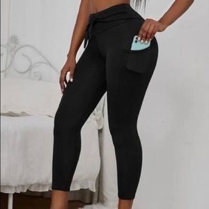 Black stretchy pants